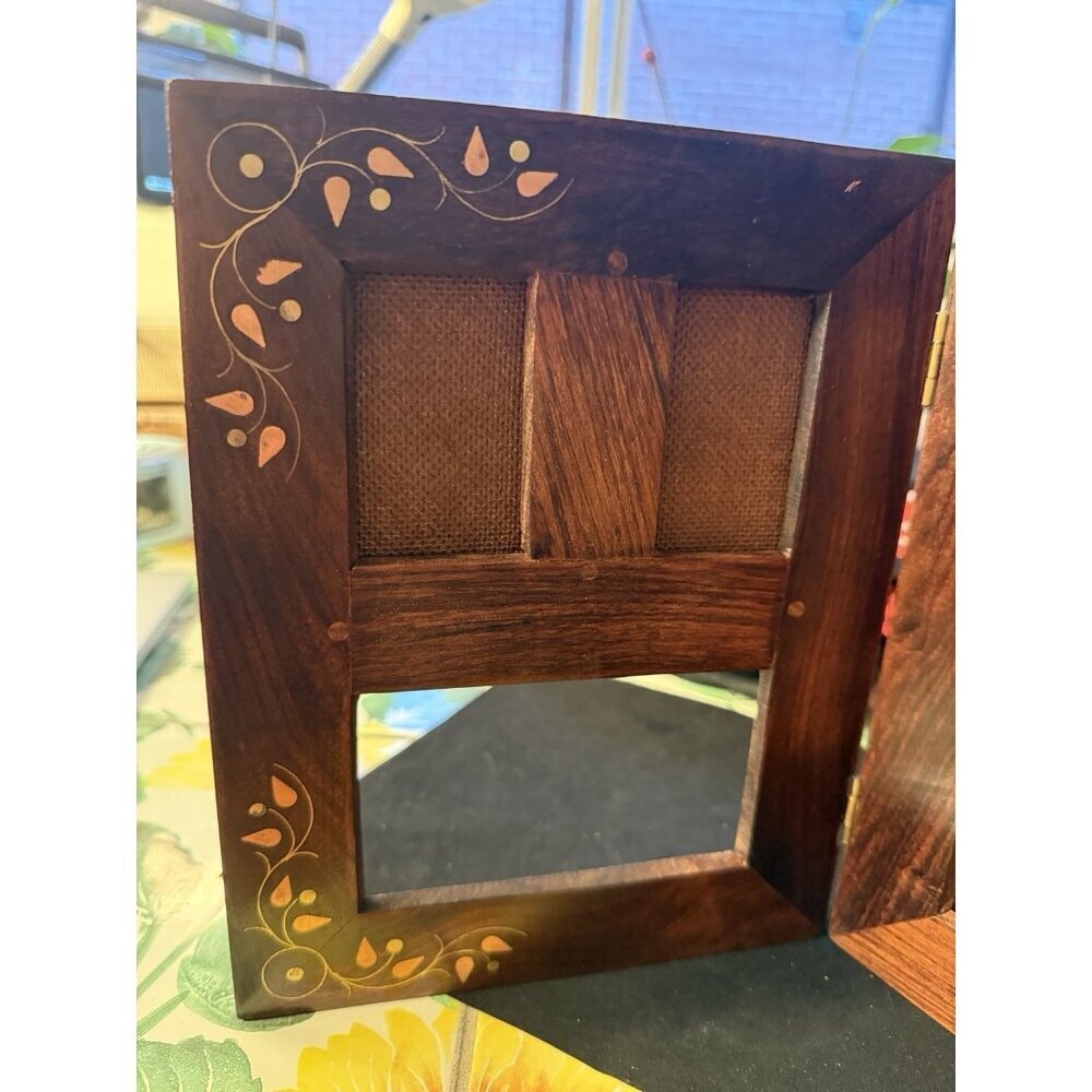 Hand Made Wooden Photo Frame With Inlay - Picture 7 of 9